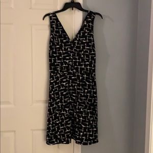Black and white v neck dress